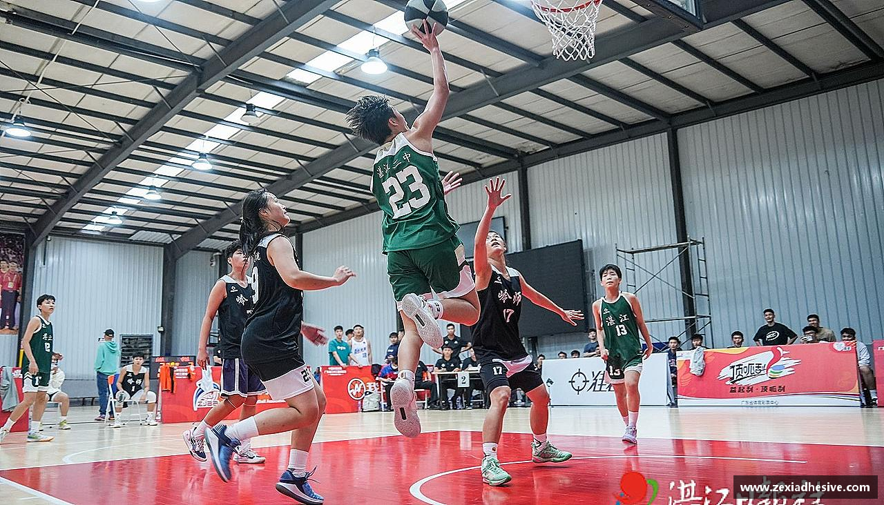 无畏向前，力争登顶